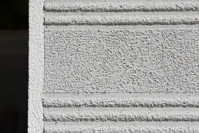 Dekorasi Fasad Rumah Bata Hebel dan Panel Kayu